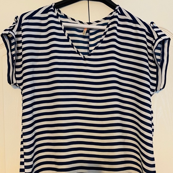 Stripped Blouse - Picture 2 of 2